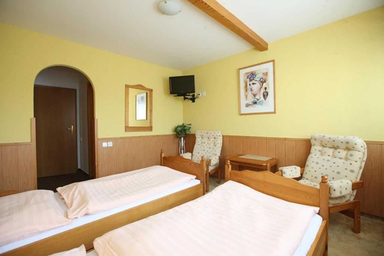 Hotel Solaster Garni Třebíč Εξωτερικό φωτογραφία